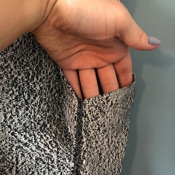 Lululemon Pace Rival Crops - Picture 3 of 8